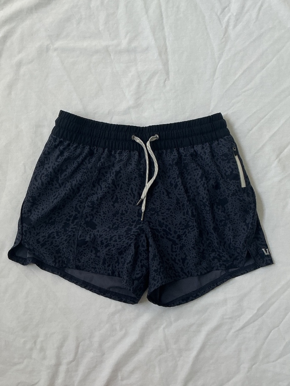 Vuori sz S Clementine 4” Short Azure